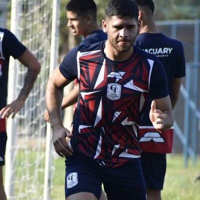 José Carlos Pinto, zaguero central de Tacuary