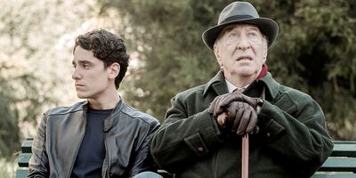 La relación entre un conflictivo adolescente y un otrora famoso poeta ofrece el filme “Amigos por la vida”, del cineasta italiano Francesco Bruni.