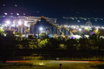 Vista de la sede del festival de música Astroworld después de que se cancelen todos los eventos posteriores a un concierto en el que ocho personas murieron y varias otras resultaron heridas en un concierto en el Astroworld Music Festival en Houston, Texas.