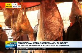 Tradicional feria campesina en el Indert