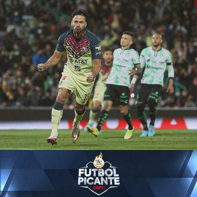 Bruno Valdez celebra tras marcar de tiro penal el gol de la victoria para América ante Santos.