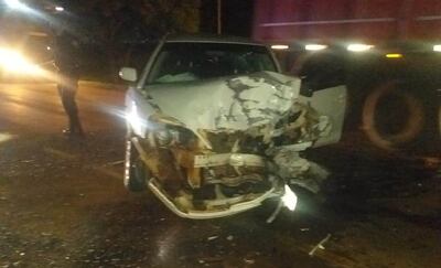 Uno de los vehículos involucrados en el violeto choque frontal sobre la ruta PY06.