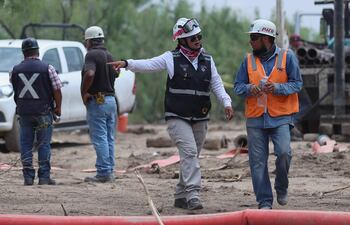 Tres trabajadores que quedaron atrapados este jueves a 900 metros de profundidad en una mina de potasa en la localidad española de Súria (Barcelona) murieron en el accidente, confirmaron a EFE fuentes del Gobierno regional de Cataluña.