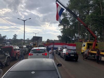 Los grueros cerraron la ruta PY02 por algunos minutos en Ciudad del Este.