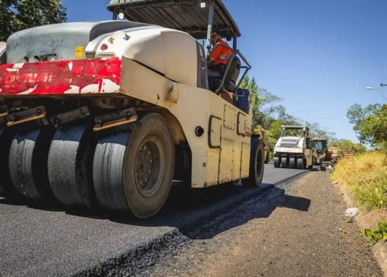 Obras de la ruta PY02.