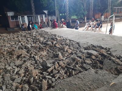 Se registró momento intenso a media noche, entre las comunidades educativas de la escuela y colegio en San Pedro de Ycuamandyyú, intervino la policía nacional