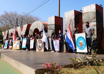 Municipalidad inauguró paseo de las flores en honor a la juventud.