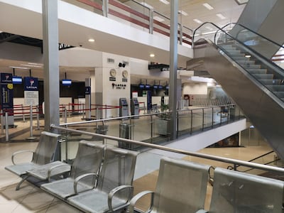El Aeropuerto Internacional Silvio Pettirossi continúa vacío tras el cierre de fronteras y las suspensiones de los vuelos de las diversas aerolíneas.
