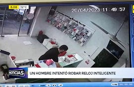 Video: Intentó robar un reloj inteligente y fue detenido