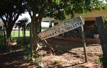 Puesto de Salud de la compañía Takuruty del distrito de Villeta, en total estado de abandono.