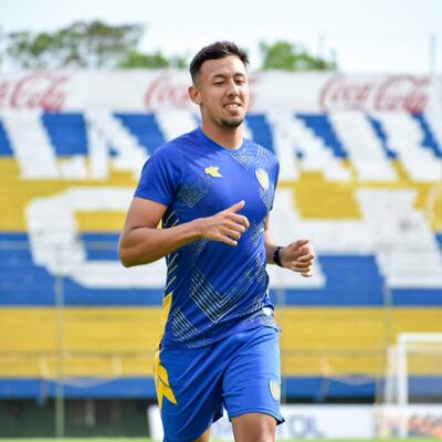 Estivel Moreira recurrió a la Asociación Paraguaya de Fútbol para percibir lo que le adeuda el Sportivo Luqueño.