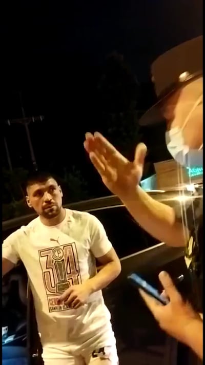 Caminera multó a jugador de Cerro Porteño, Juan Patiño con la suma G. 440 mil por no tener la habilitación de su vehículo.