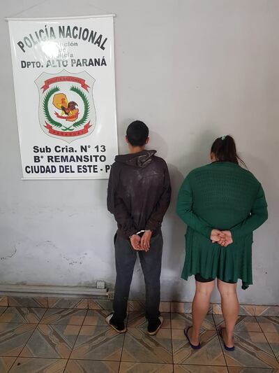 El supuesto ladrón y la mujer que compró el celular robado quedaron detenidos.
