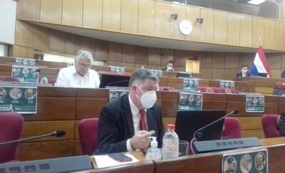 El procurador general Rafael Caballero González fue convocado de urgencia ayer por el Senado.