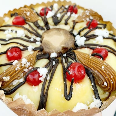 También puede llevar chocolate y almendras.