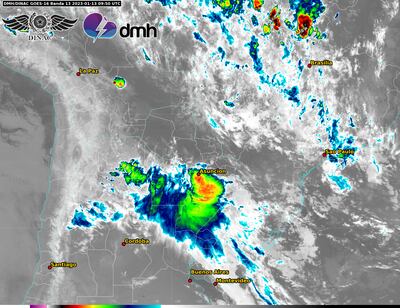 Imagen satelital que muestra los núcleos de tormentas sobre el territorio paraguayo.