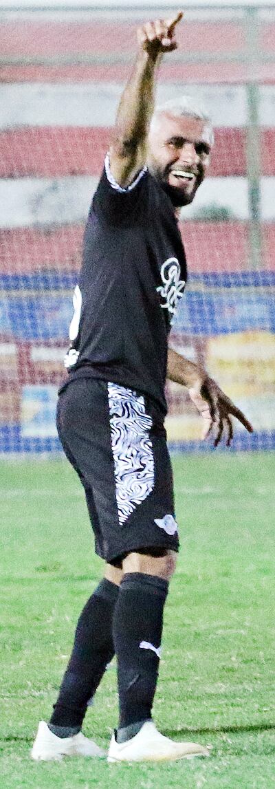 Antonio Bareiro Álvarez (31 años) en el festejo del gol de Libertad anotado el sábado ante San Lorenzo.