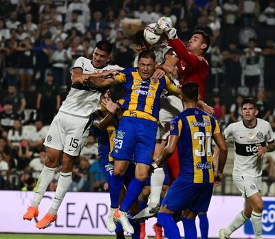 Sportivo Luqueño volvió a primera división con una derrota ante Olimpia