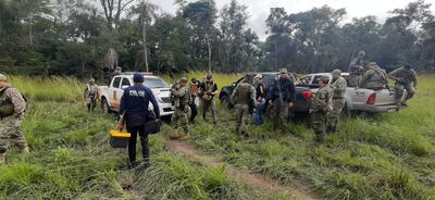 Rastrillaje policial en Puentesiño, tras el enfrentamiento de esta mañana. (gentileza).