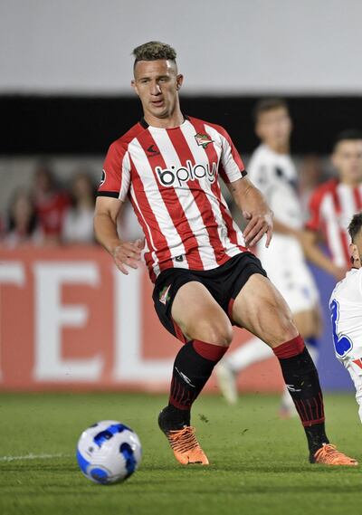 Jorge Morel se está afirmando en el equipo de Estudiantes de La Plata.