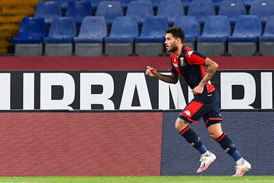 Antonio Sanabria marcó dos goles pára el Genoa.