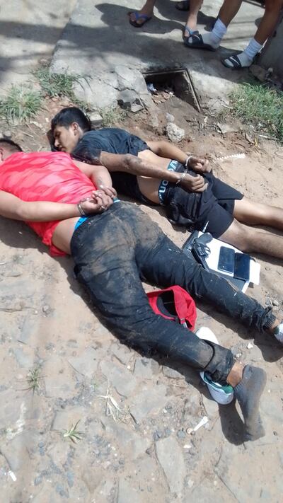 Motochorros capturados por agentes del Grupo Lince en Luque 20 de febrero de 2023