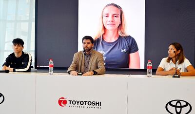 Rodrigo Hermosa, nadador paralímpico; Rodrigo Palau, gerente de Marketing del Grupo Toyotoshi; Michelle Valiente, voleibolista; y Alejandra Alonso, remera olímpica.