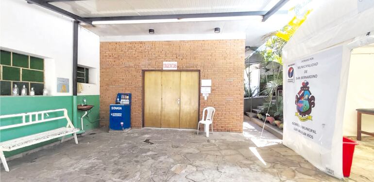 La precariedad del servicio del centro de salud de San Ber es notoria en cada área.