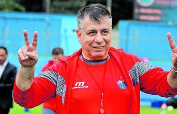 Ever Almeida en Ecuador.