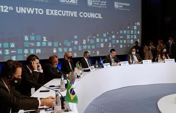 La Organización Mundial de Turismo (OMT), de Naciones Unidas, confía en que la recuperación del sector comience en el cuarto trimestre de este año y con más fuerza ya en 2021, después de que la peor crisis de su historia haya puesto en peligro entre 100 y 120 millones de empleos en todo el mundo.