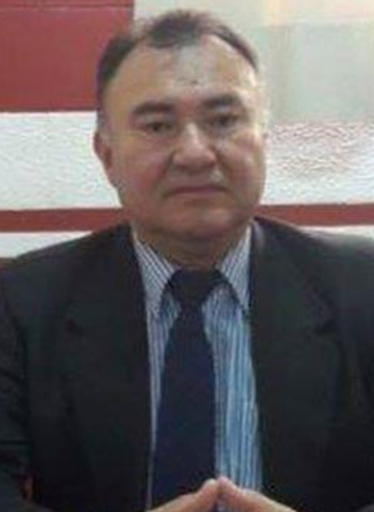 Sergio Irán Villalba, agente fiscal.