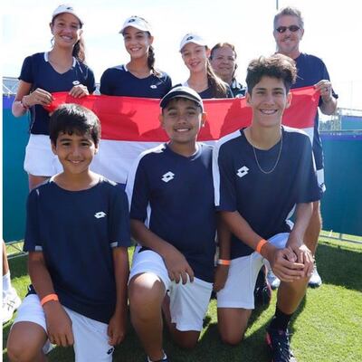 Integrantes del equipo nacional Cosat de la categoría Sub 14 años, que compite en Brasil.