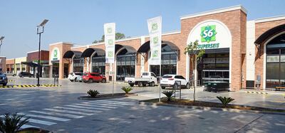 Sobre las avenidas Félix Bogado y Japón se encuentra el nuevo Superseis Japón. El centro de compras obtuvo la certificación preliminar Edge por contar con una estructura ecoamigable.