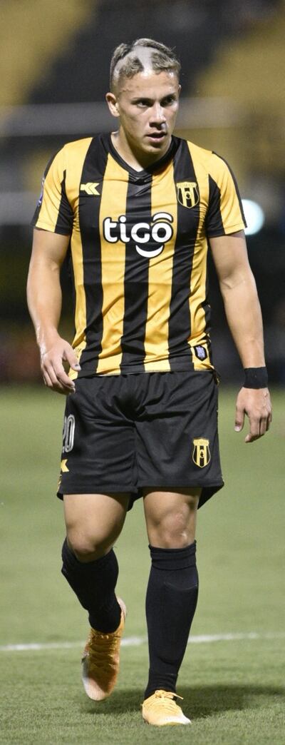 Milton, corte de talentoso