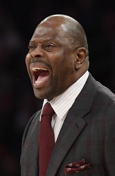 Patrick Ewing, expívot de los NY Knicks, superó el covid-19.