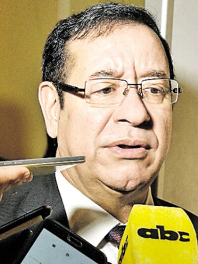 Miguel Cuevas (ANR, Añetete), imputado por supuesto enriquecimiento ilícito, tráfico de influencias y otros.