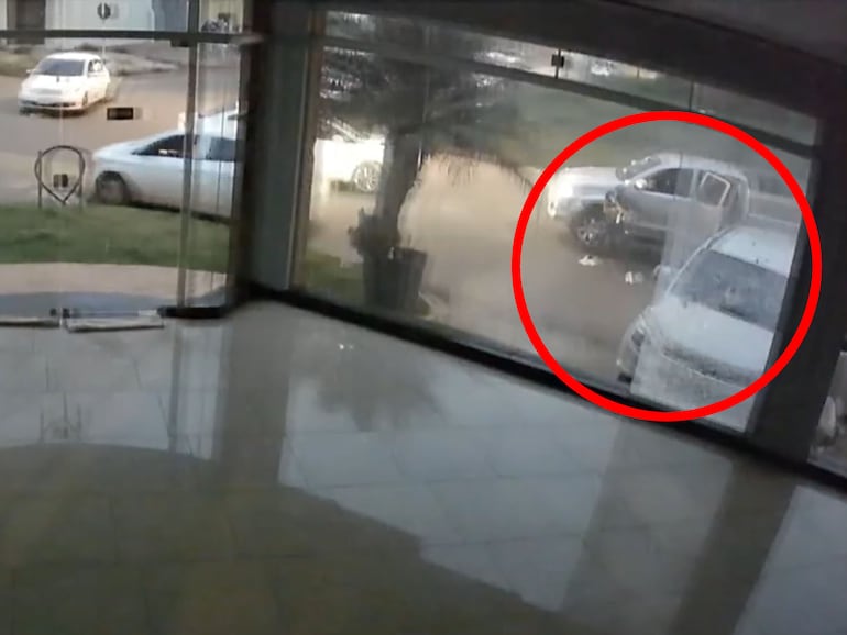 Otro ángulo del homicidio múltiple ocurrido el sábado 9 de octubre pasado en Pedro Juan Cabalero.