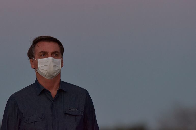 El presidente brasileño Jair Bolsonaro cumple su cuarentena en el Palacio de la Alvorada, en Brasilia.