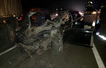 Padre e hija mueren en choque contra Scania