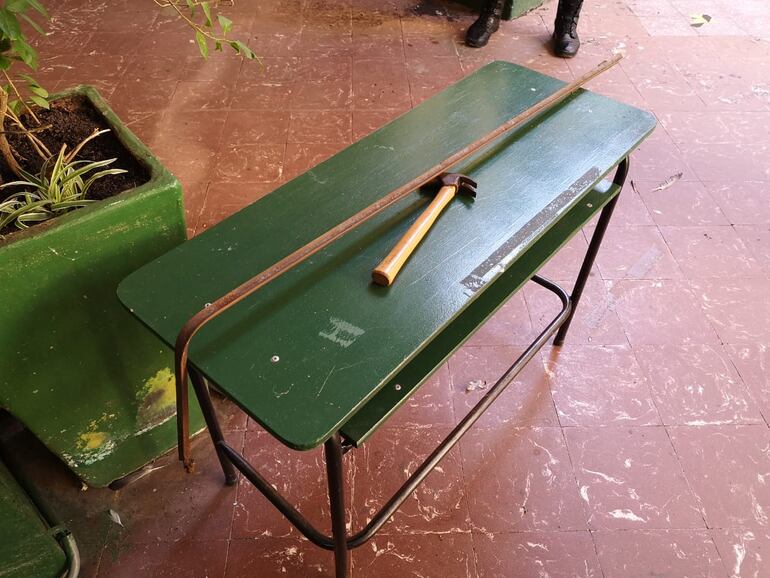 Nada detuvo a los ladrones que se recorrieron las instalaciones y se llevaron los equipos.