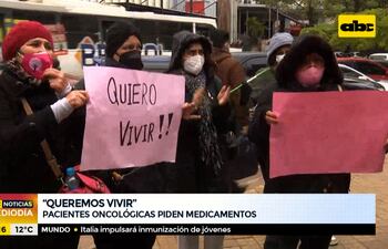 Pacientes oncológicas piden medicamentos