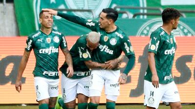 Festejo de los jugadores del Palmeiras tras el gol de Gustavo Gómez