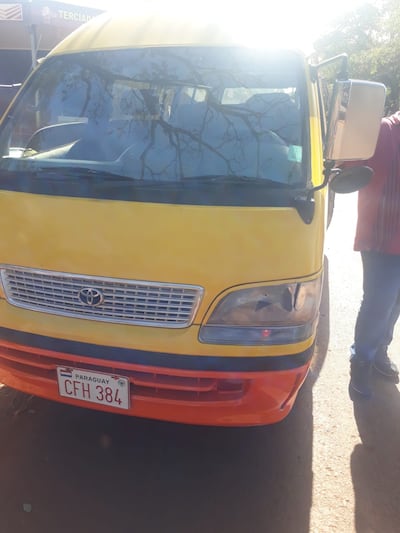 El furgón que protagonizó el accidente fue trasladado al Puesto Policial Nº 12 luego del trabajo de campo.