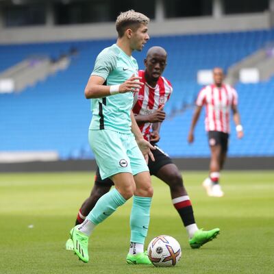 Julio Enciso, jugador paraguayo del Brighton.