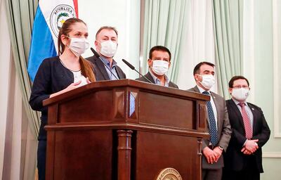 La viceministra Carmen Marín (i), una de las candidatas; a su lado,  el ministro Benigno López. También los viceministros Óscar Orué (1º de la der.) y a su lado,  Óscar Llamosas.