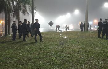 Zona despejada de manifestantes por parte de la Policía Nacional.