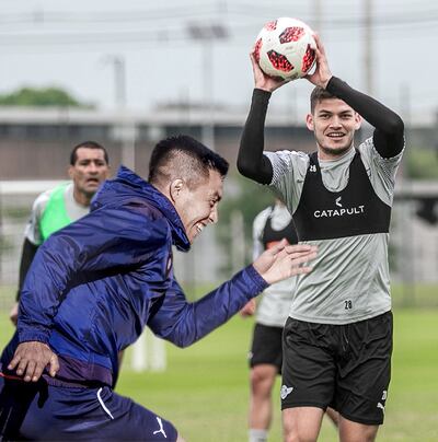 Ángel Cardozo Lucena (25 años) va a jugar ante su exclub y Rodrigo Bogarín (23), una de las opciones en Libertad.