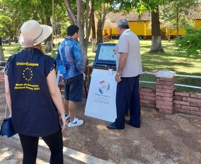 Los observadores europeos ya están distribuidos en los 17 departamentos del país.