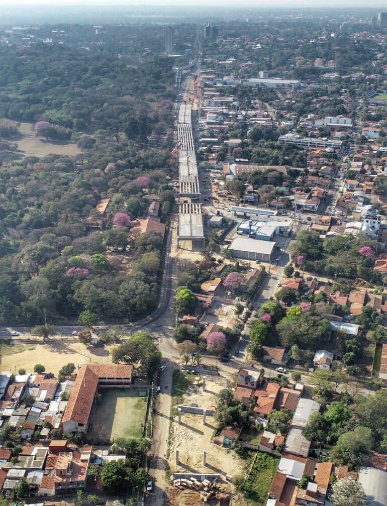 Vista aérea del viaducto de 1.340 metros.
