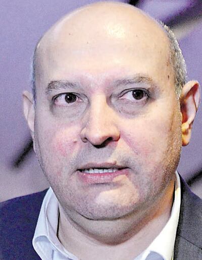 César Barreto, economista y exministro de Hacienda, insta a una reforma estructural urgente.